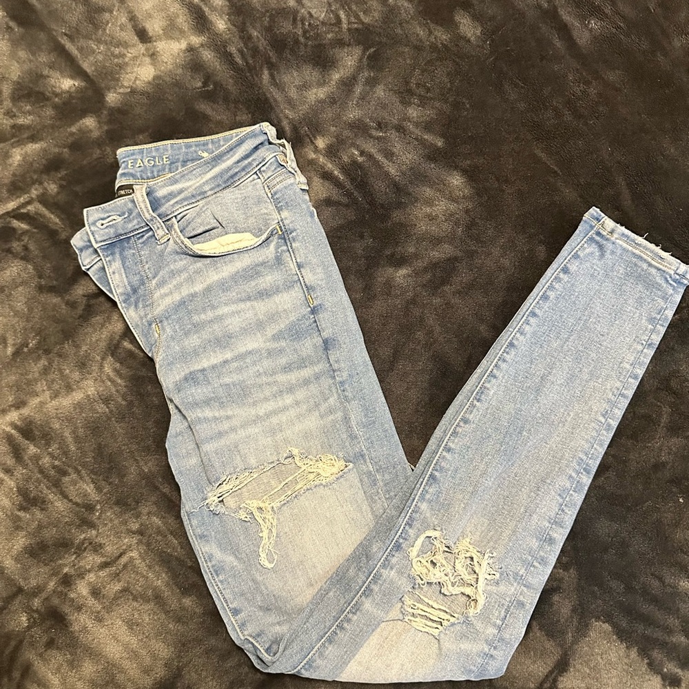 American Eagle Outfitters Light Blue Distressed Women Skinny Jeans